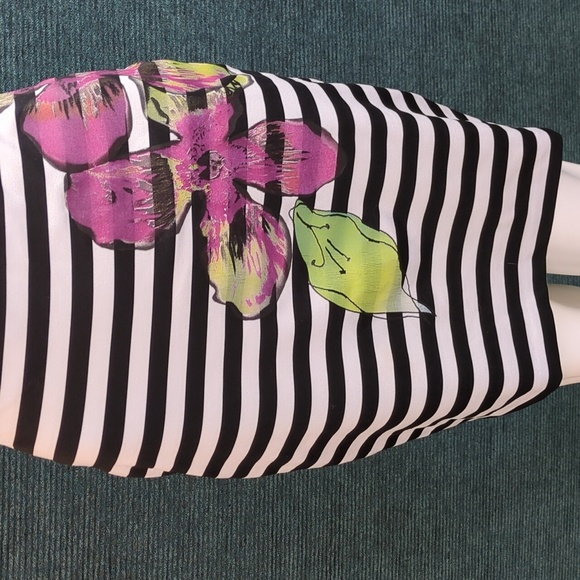 Caché Horizontal Striped Bodycon Dress With Floral Splash - Picture 9 of 13